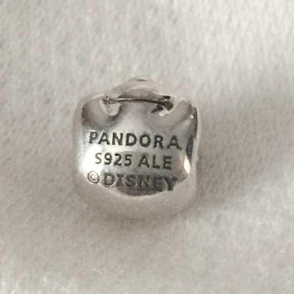 Pandora Winnie the Pooh Charm Face Head - Picture 4 of 4